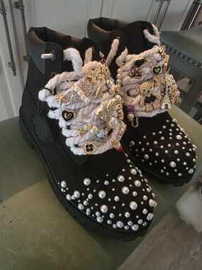 Timberland Black Blinged  Pearl- Leather Boots with White Rope Laces*NEW*